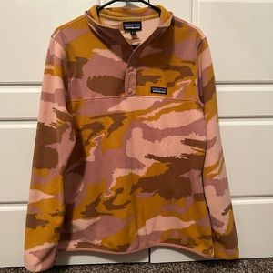 Patagonia Camouflage Pink and Brown Sweatshirt
